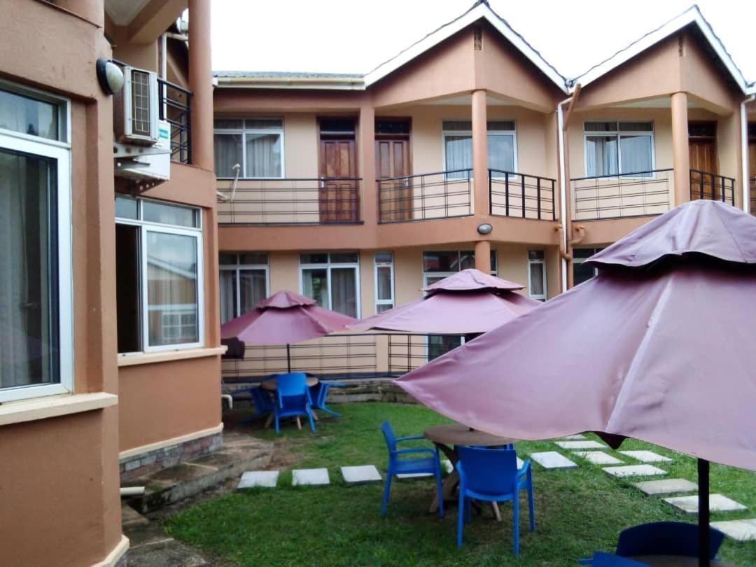 Westcliff Hotel Lira Εξωτερικό φωτογραφία