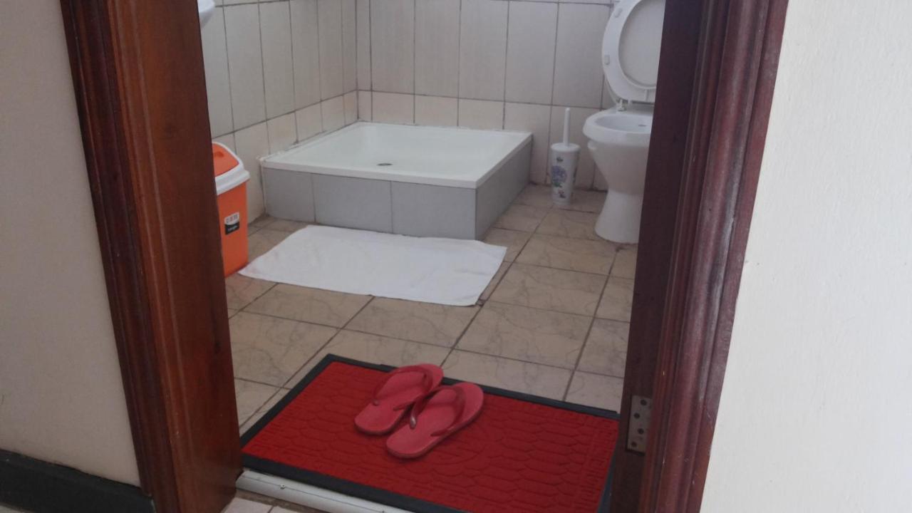 Westcliff Hotel Lira Εξωτερικό φωτογραφία